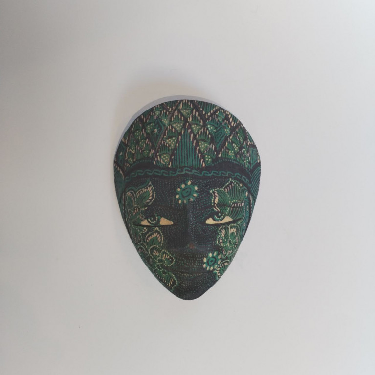 VÄGGMASK